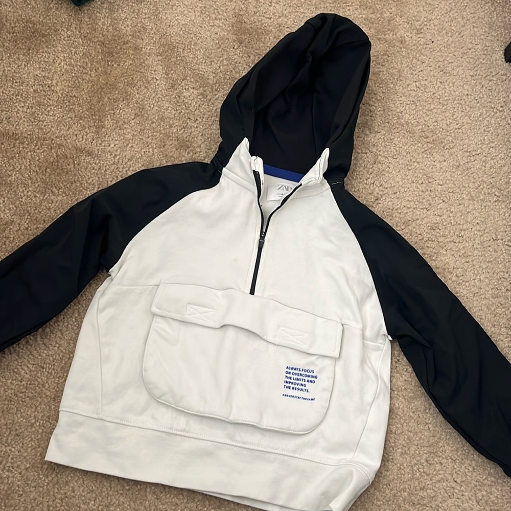 Zara boys sweatshirt with hood